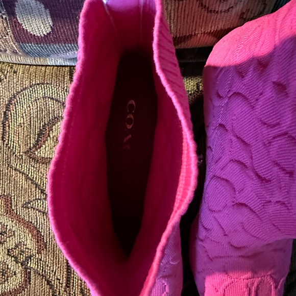 Beautiful Coach pink canvas booties size 7.  NWOT. - Picture 3 of 5